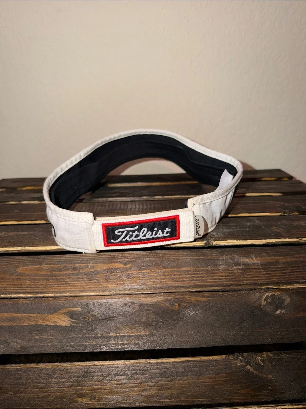 Titleist FJ PRO V1 White Visor with Black Logo
